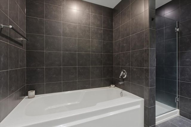 900 N KINGSBURY Street 1166, Chicago, IL 60610