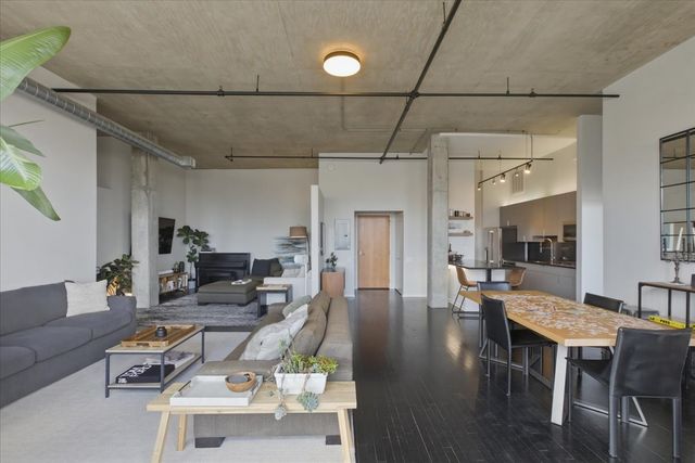 900 N KINGSBURY Street 1166, Chicago, IL 60610