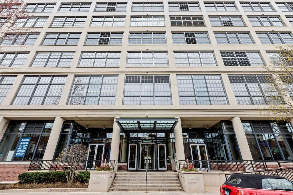 900 N KINGSBURY Street 1166, Chicago, IL 60610