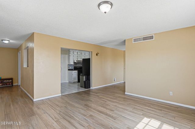 3431 WICKHAM Avenue, El Paso, TX 79904