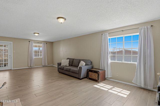 3431 WICKHAM Avenue, El Paso, TX 79904