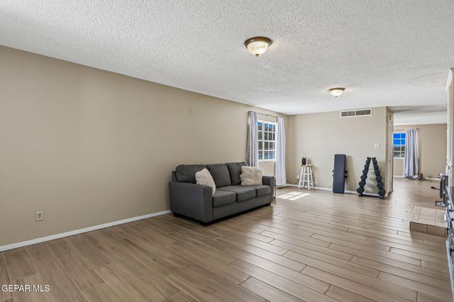3431 WICKHAM Avenue, El Paso, TX 79904