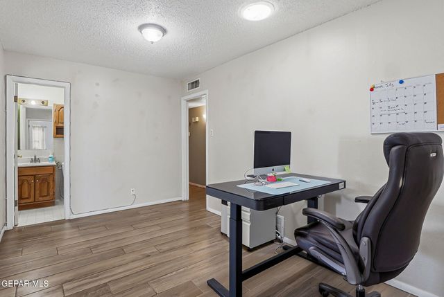 3431 WICKHAM Avenue, El Paso, TX 79904