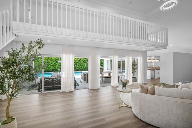 139 Rotunda Drive, Jupiter, FL 33477