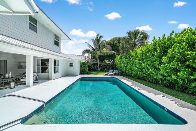 139 Rotunda Drive, Jupiter, FL 33477