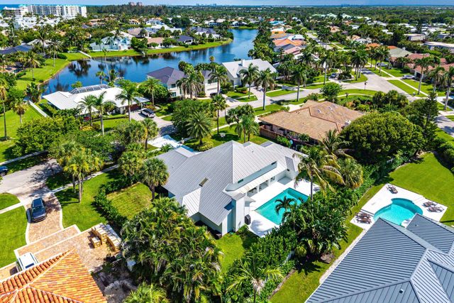139 Rotunda Drive, Jupiter, FL 33477