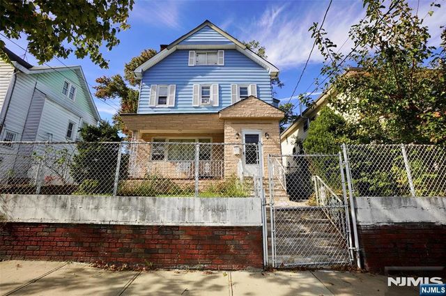752 Highland, Newark, NJ 07104