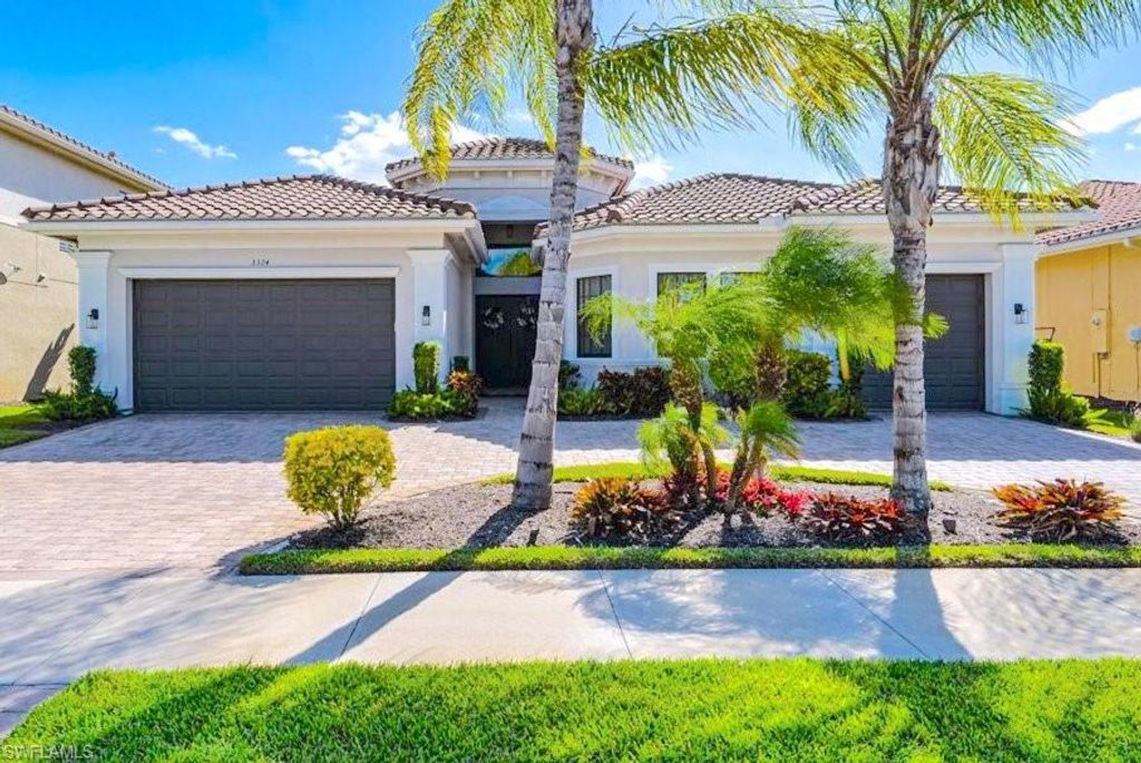 3324 Atlantic CIR, Naples, FL 34119