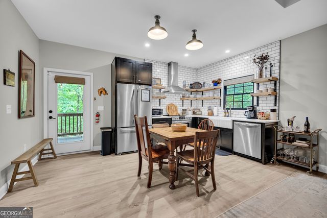 302 Gumlog Drive, Lavonia, GA 30553