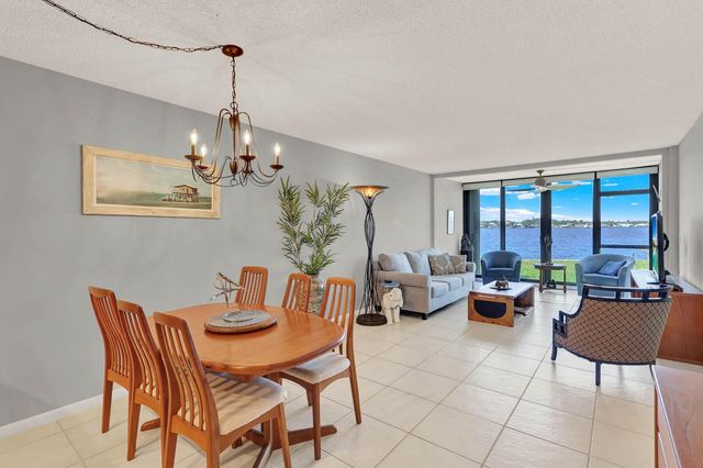 1950 SW Palm City Road 8-106, Stuart, FL 34994