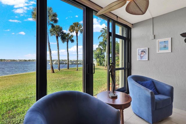 1950 SW Palm City Road 8-106, Stuart, FL 34994