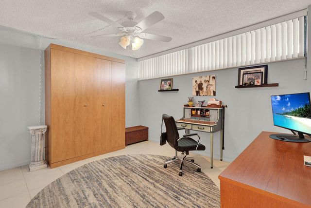 1950 SW Palm City Road 8-106, Stuart, FL 34994