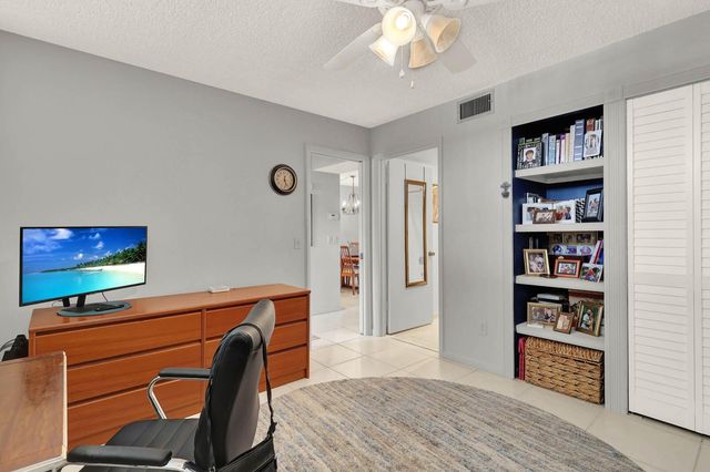 1950 SW Palm City Road 8-106, Stuart, FL 34994