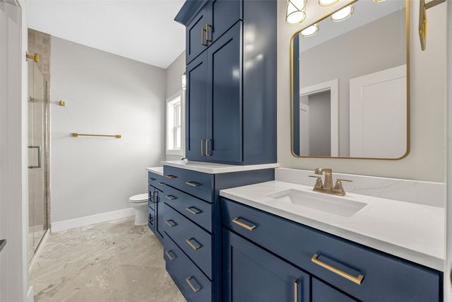 100 S Seven Oaks Road, North Liberty, IA 52317