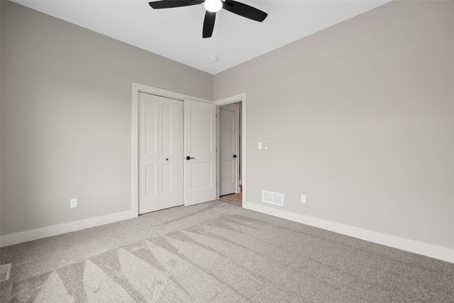 100 S Seven Oaks Road, North Liberty, IA 52317