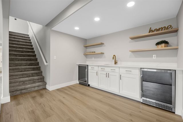 100 S Seven Oaks Road, North Liberty, IA 52317