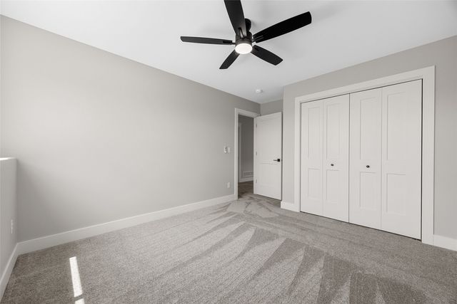 100 S Seven Oaks Road, North Liberty, IA 52317