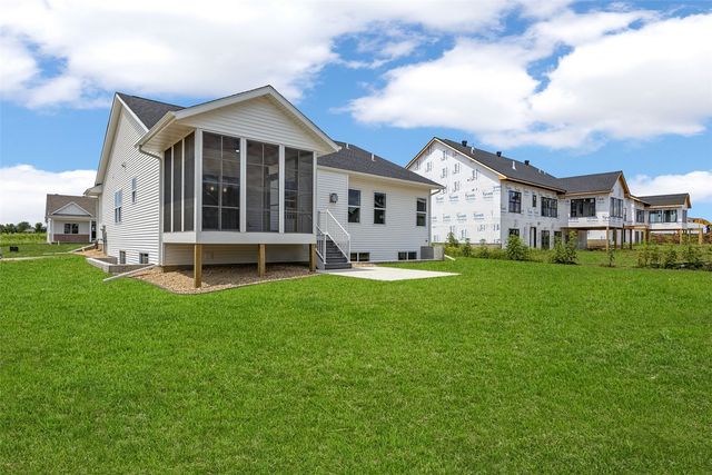 100 S Seven Oaks Road, North Liberty, IA 52317