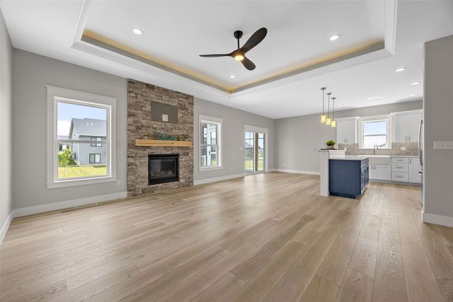 100 S Seven Oaks Road, North Liberty, IA 52317