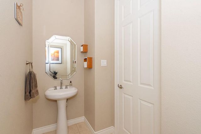 9120 Lakes At 610 Drive, Houston, TX 77054