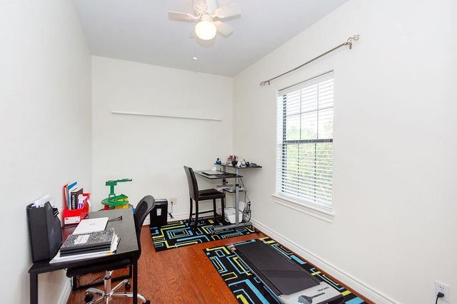 9120 Lakes At 610 Drive, Houston, TX 77054