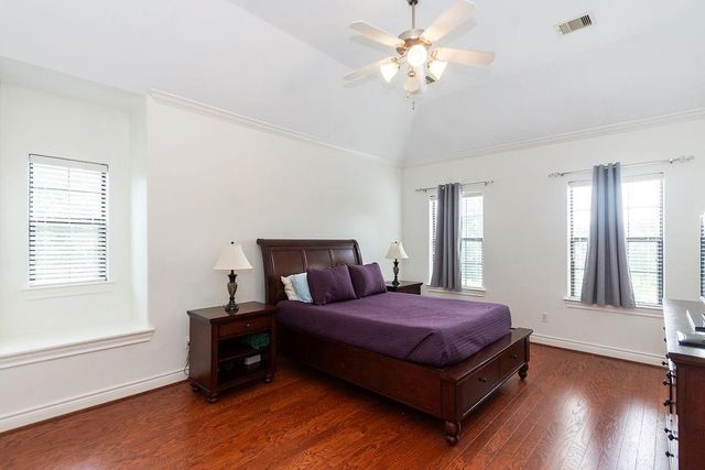 9120 Lakes At 610 Drive, Houston, TX 77054