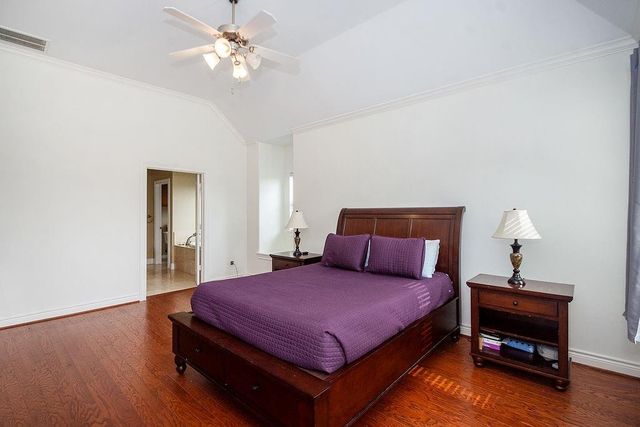9120 Lakes At 610 Drive, Houston, TX 77054