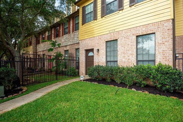 9120 Lakes At 610 Drive, Houston, TX 77054