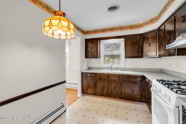 112 Georgetown Road, Toms River, NJ 08757