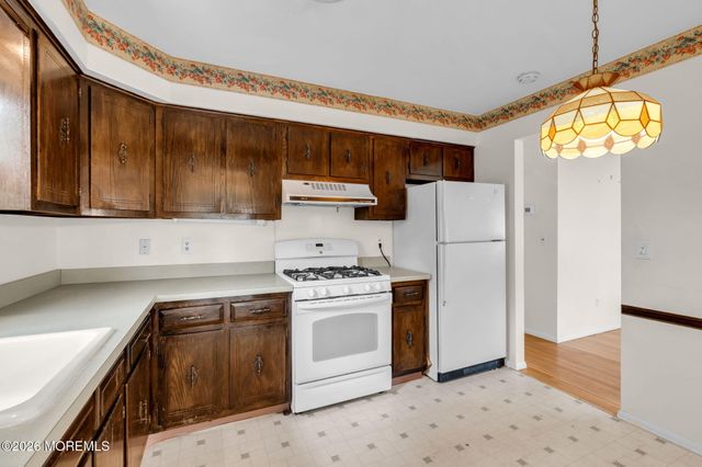 112 Georgetown Road, Toms River, NJ 08757