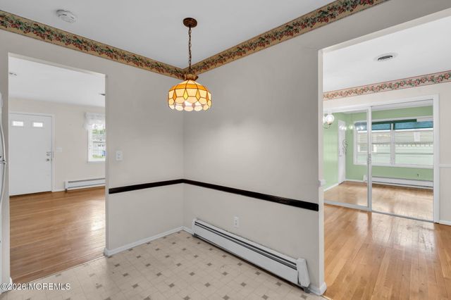 112 Georgetown Road, Toms River, NJ 08757