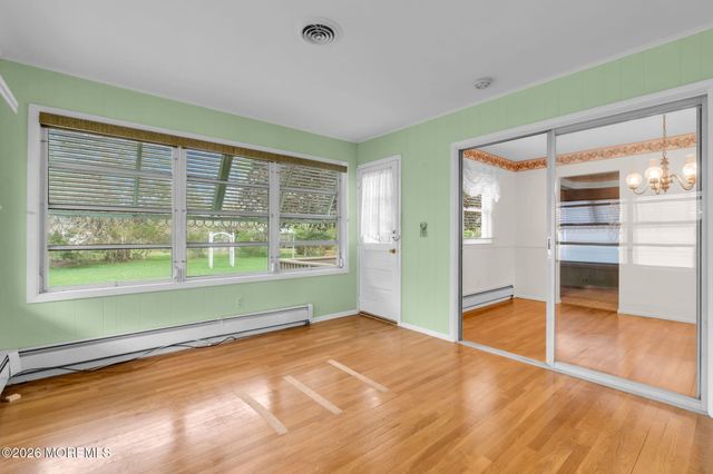 112 Georgetown Road, Toms River, NJ 08757