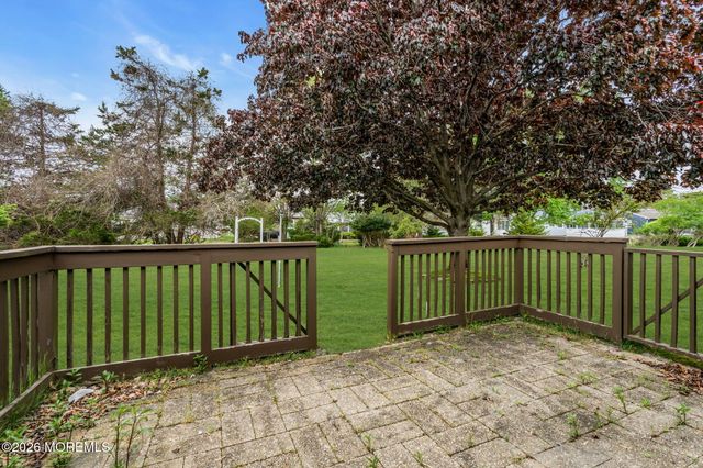112 Georgetown Road, Toms River, NJ 08757