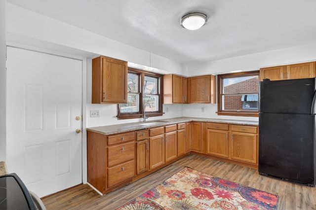 406 Bayliss Avenue, Rockford, IL 61101