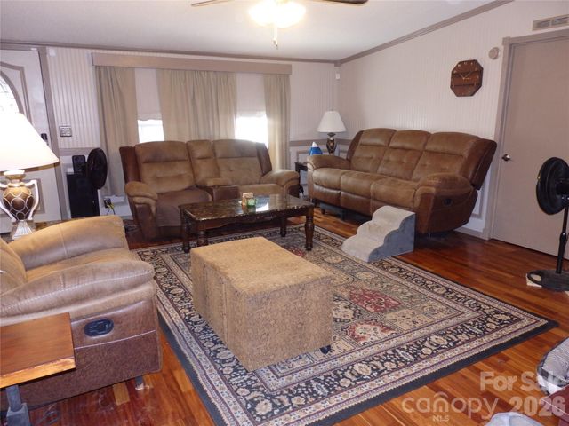 492 Mt. Shepherd Road, Asheboro, NC 27205