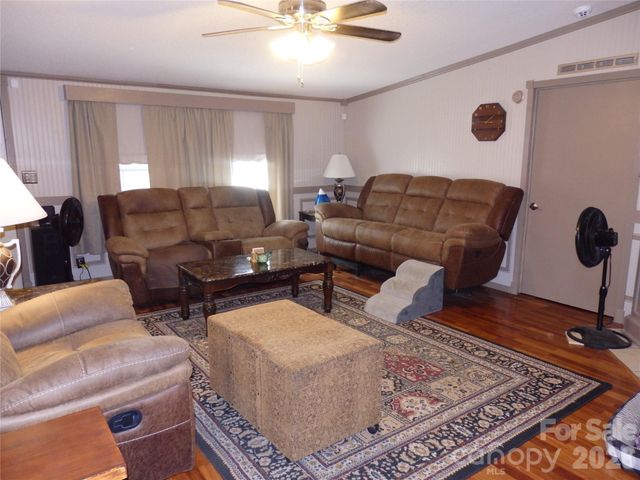 492 Mt. Shepherd Road, Asheboro, NC 27205