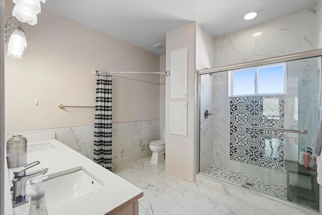 8804 Vallejo Place NE, Albuquerque, NM 87122