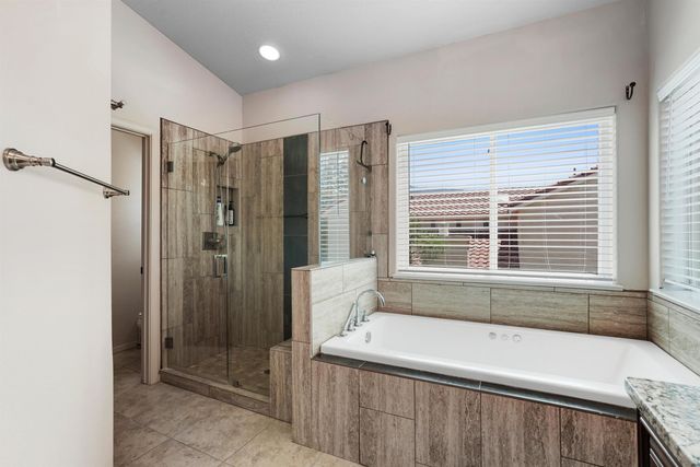8804 Vallejo Place NE, Albuquerque, NM 87122