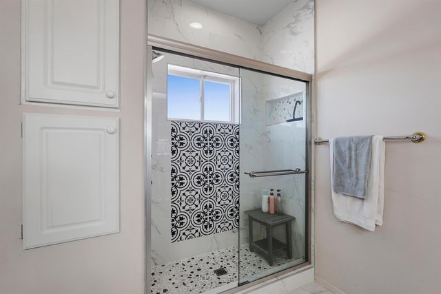 8804 Vallejo Place NE, Albuquerque, NM 87122