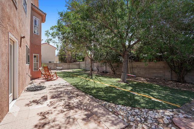 8804 Vallejo Place NE, Albuquerque, NM 87122