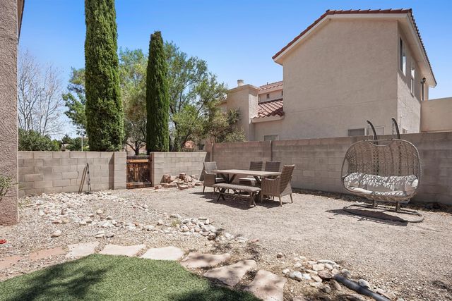 8804 Vallejo Place NE, Albuquerque, NM 87122