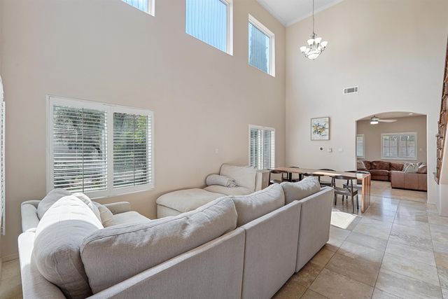 8804 Vallejo Place NE, Albuquerque, NM 87122