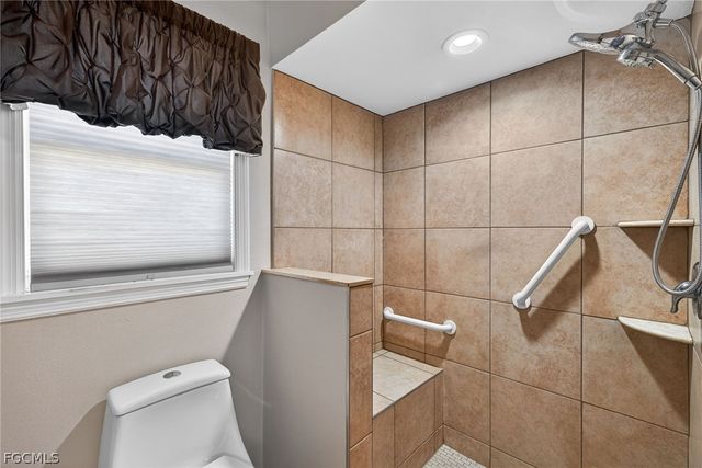 1114 SE 14th TER, Cape Coral, FL 33990