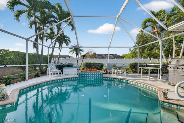 1114 SE 14th TER, Cape Coral, FL 33990