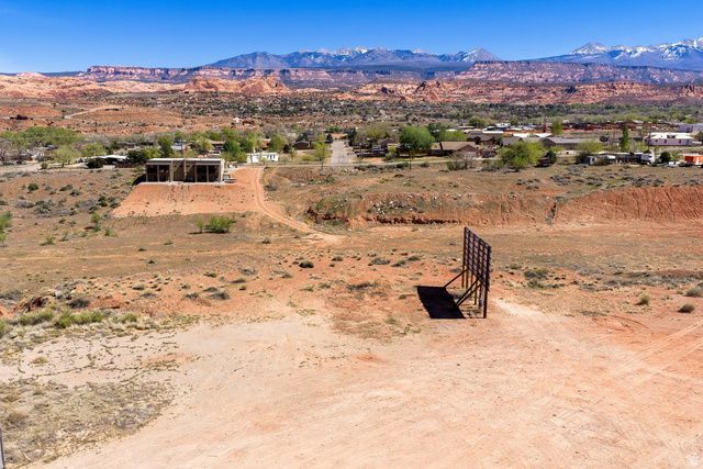 2001 S HIGHWAY 191, Moab, UT 84532