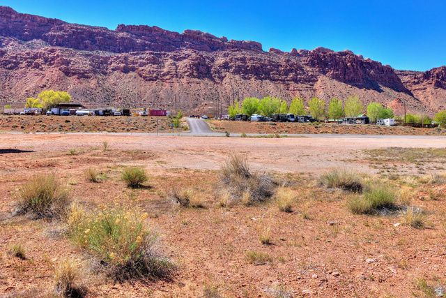 2001 S HIGHWAY 191, Moab, UT 84532