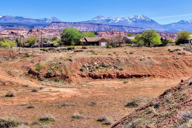 2001 S HIGHWAY 191, Moab, UT 84532