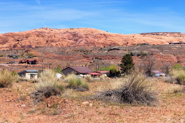 2001 S HIGHWAY 191, Moab, UT 84532