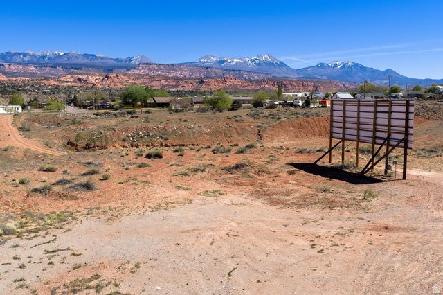 2001 S HIGHWAY 191, Moab, UT 84532