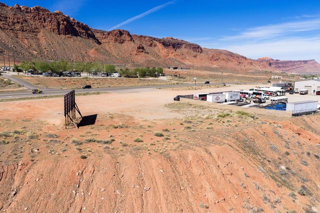 2001 S HIGHWAY 191, Moab, UT 84532